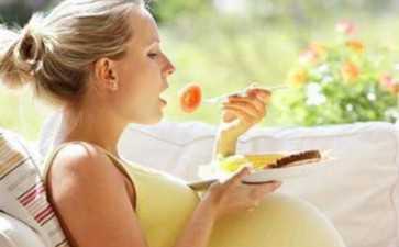 喝什么汤让卵泡破裂（女人备孕喝什么汤好）-捐卵公司价格